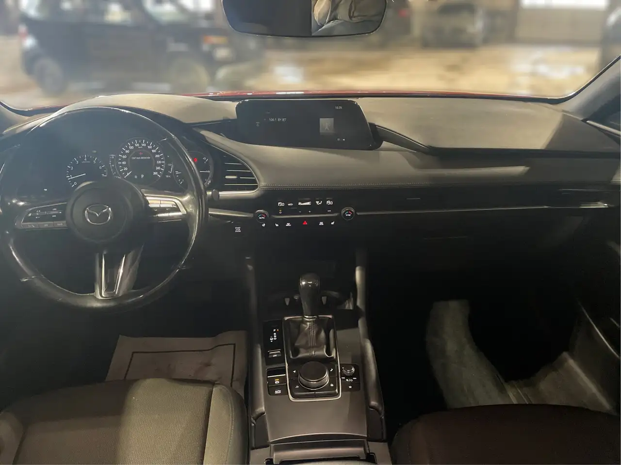 Mazda 3 снимка Mazda 3