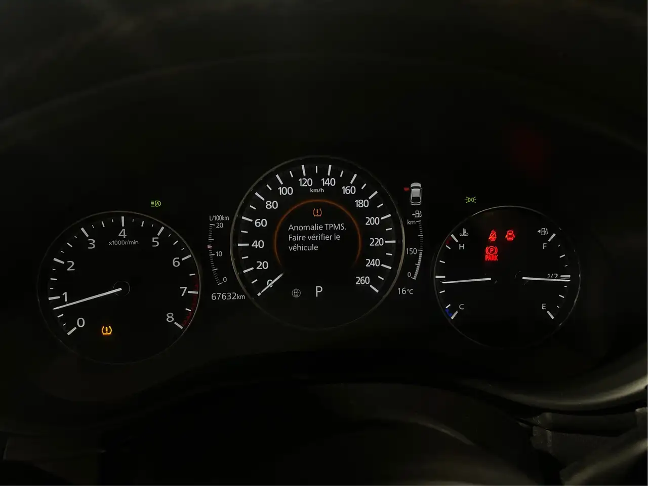 Mazda 3 снимка Mazda 3