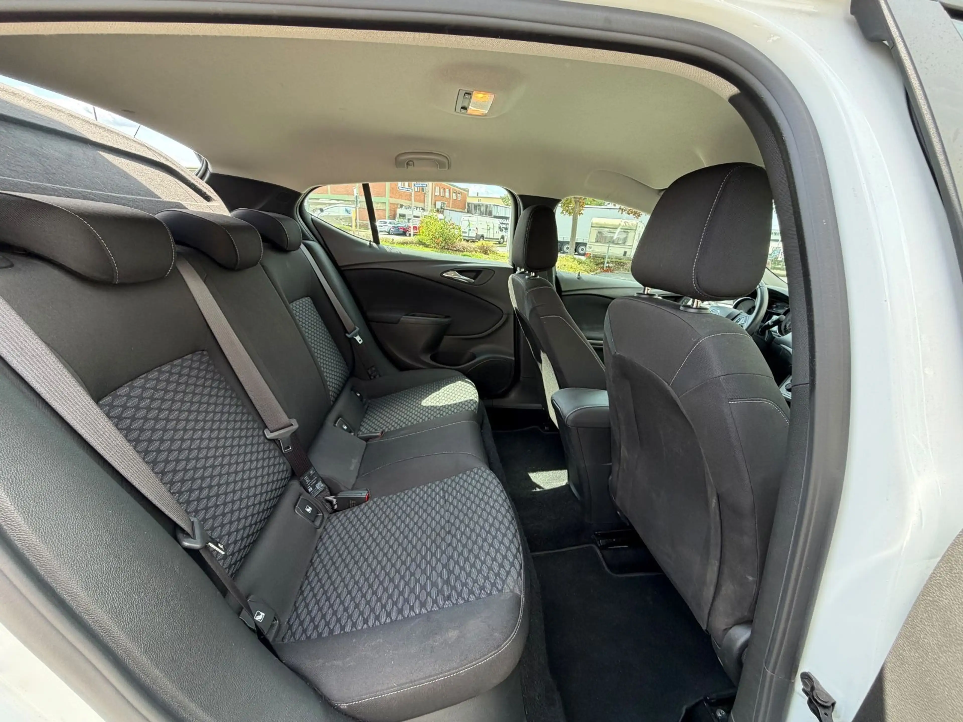 Opel Astra K Limo Klima LED PDC — photo 15