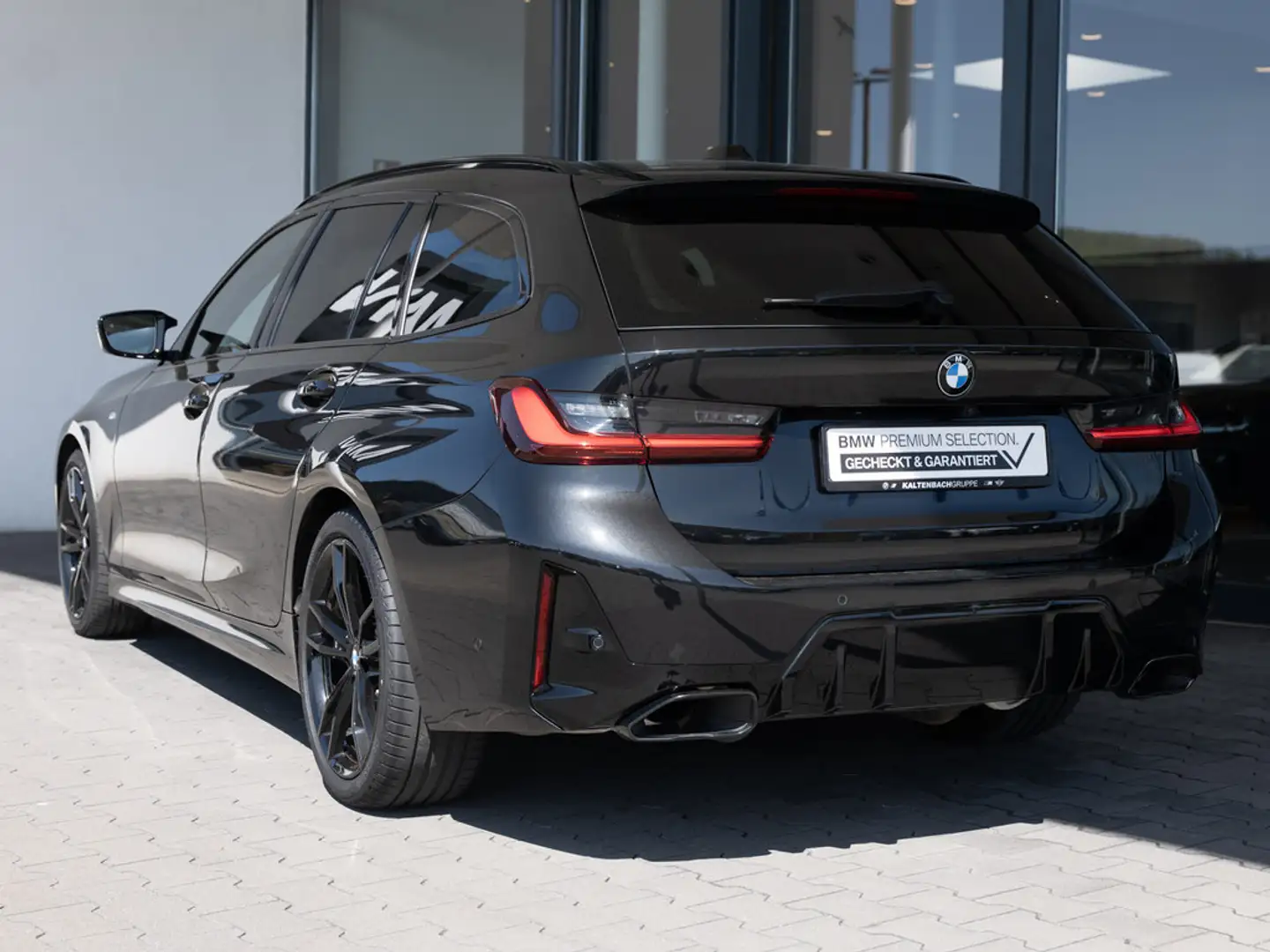 BMW 340 Md Touring xDrive PANO AHK HUD LED NAVI Schwarz - 2