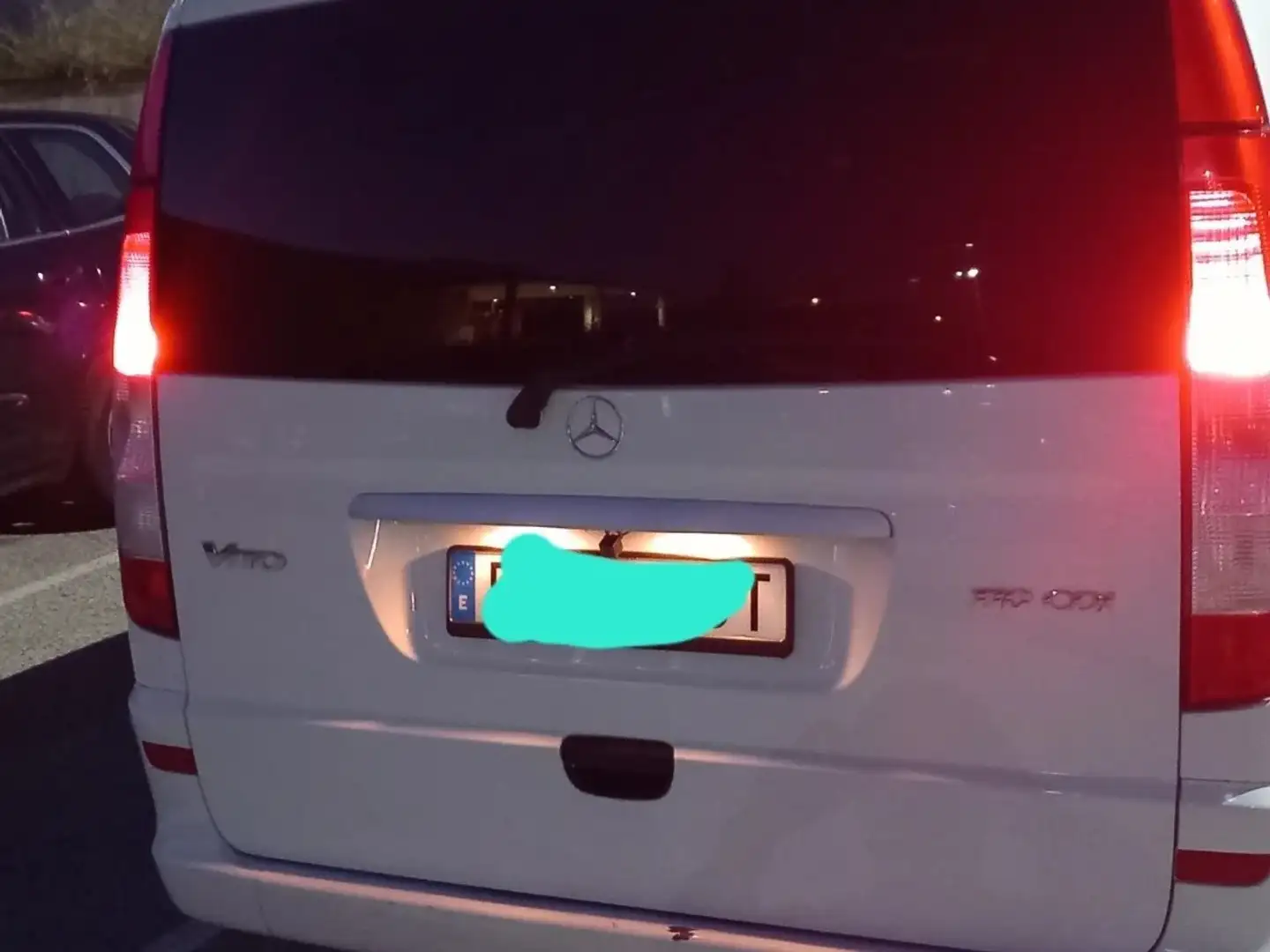 Mercedes-Benz Vito Furgón 110CDI Larga - 2