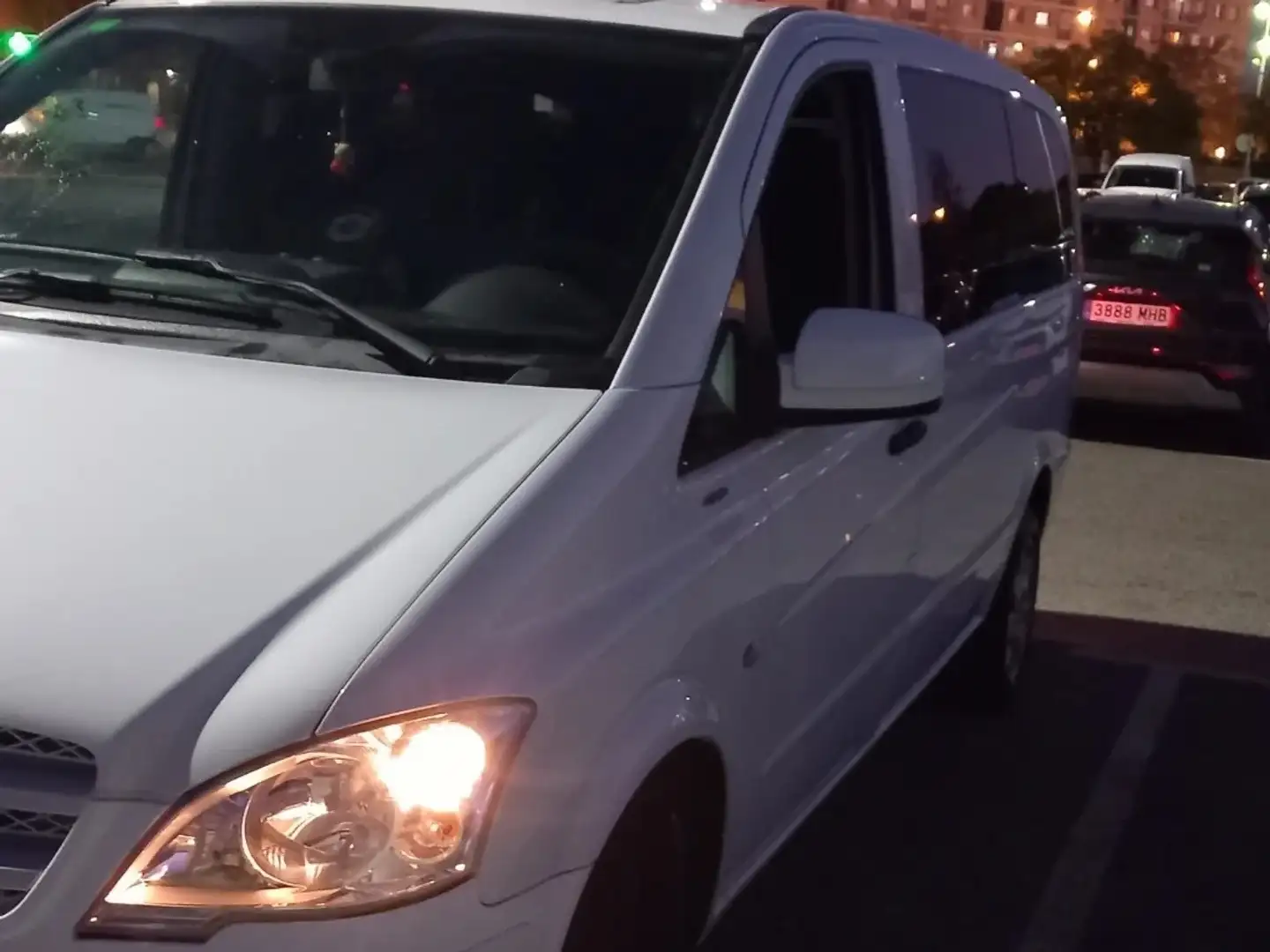Mercedes-Benz Vito Furgón 110CDI Larga - 1