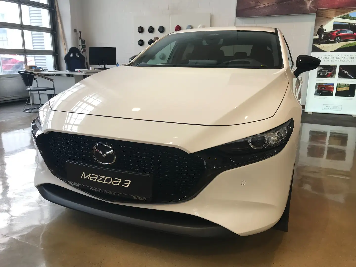 Mazda 3 3  5HB 2.5L e-SKYACTIV G 140ps 6MT FWD HOMURA Blanco - 2
