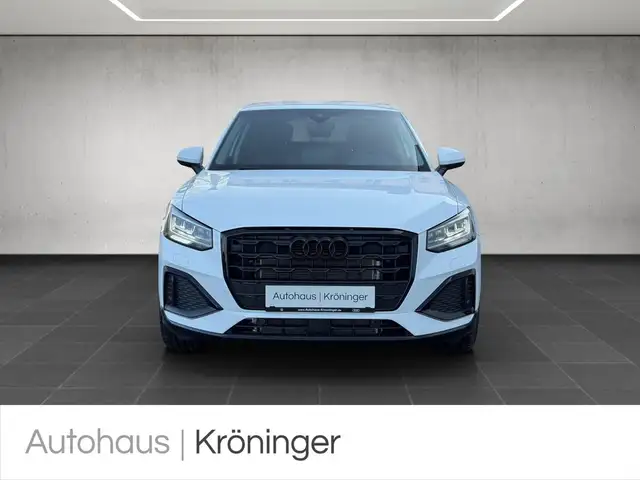 Audi Q2 view 5