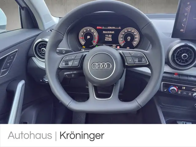 Audi Q2 view 11