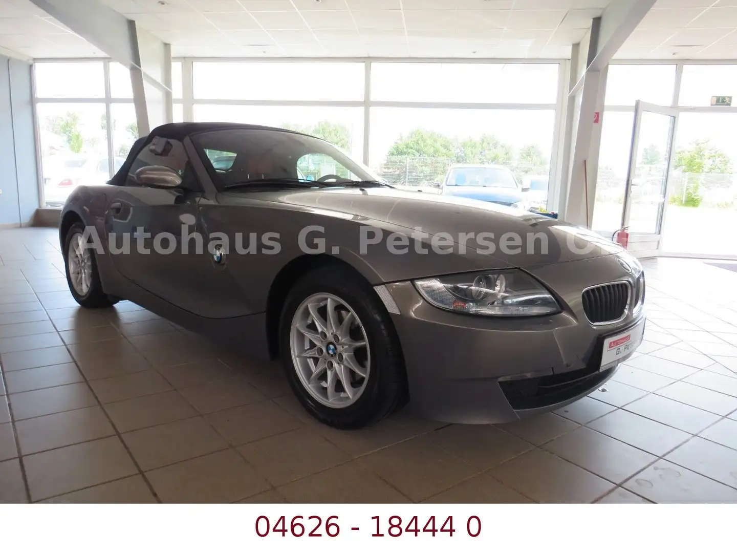 BMW Z4 Roadster 2.0i*Leder Rot*Klimaanlage*LM Räder* Gris - 2
