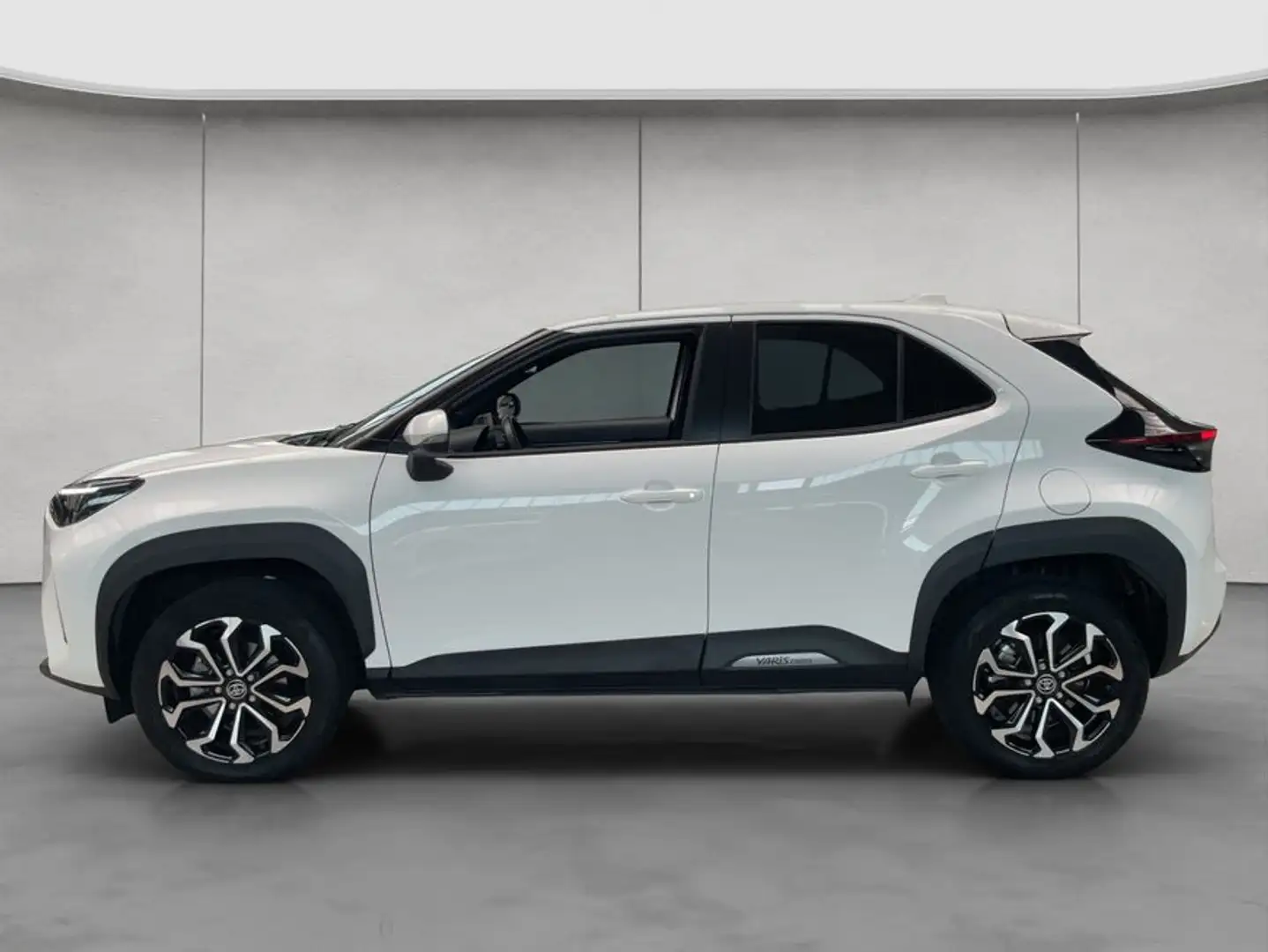 Toyota Yaris Cross Hybrid 1.5 VVT-i Team D /Winter+Smart- Wit - 2