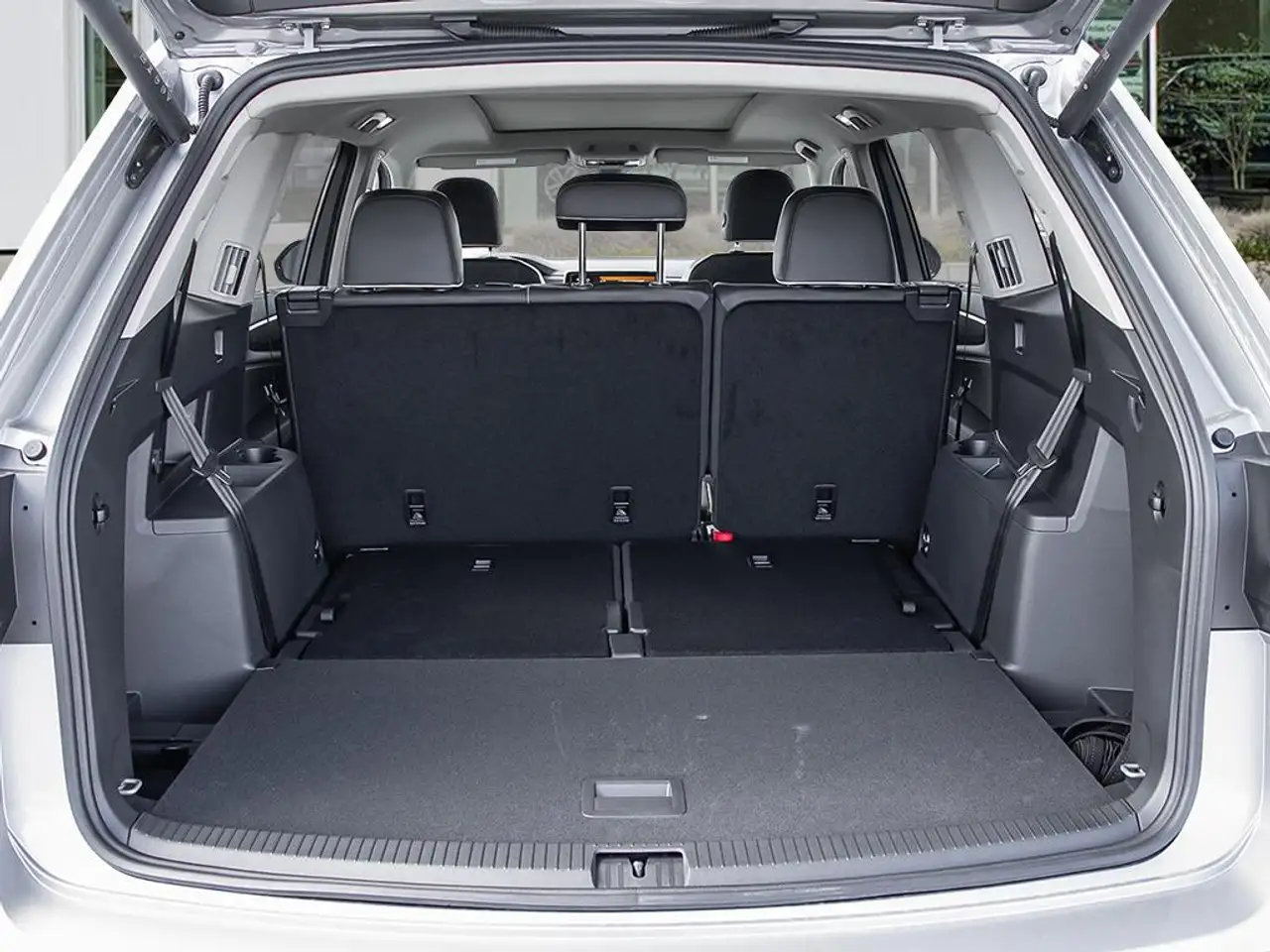 Volkswagen Atlas снимка Volkswagen Atlas