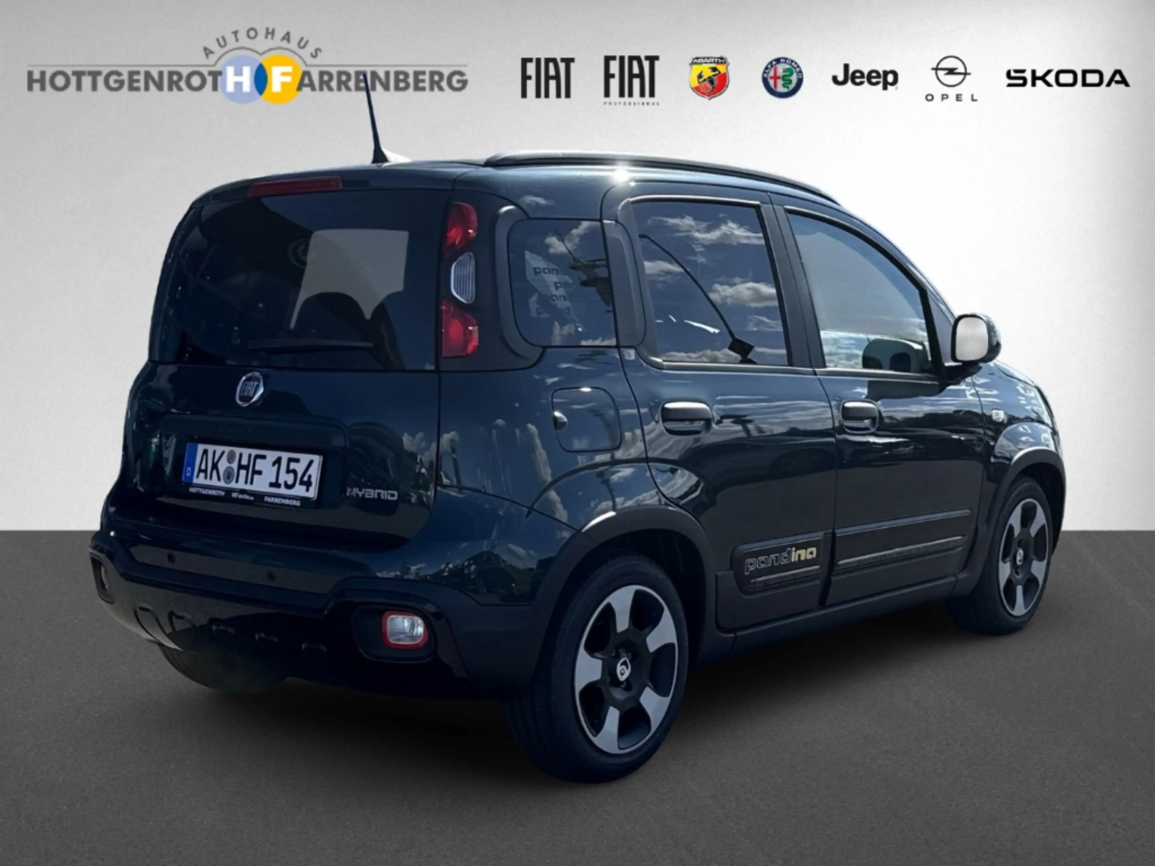 Fiat New Panda CROSS Hybrid 1.0 GSE DAB Spurhalteass. Verkehrszei — photo 2