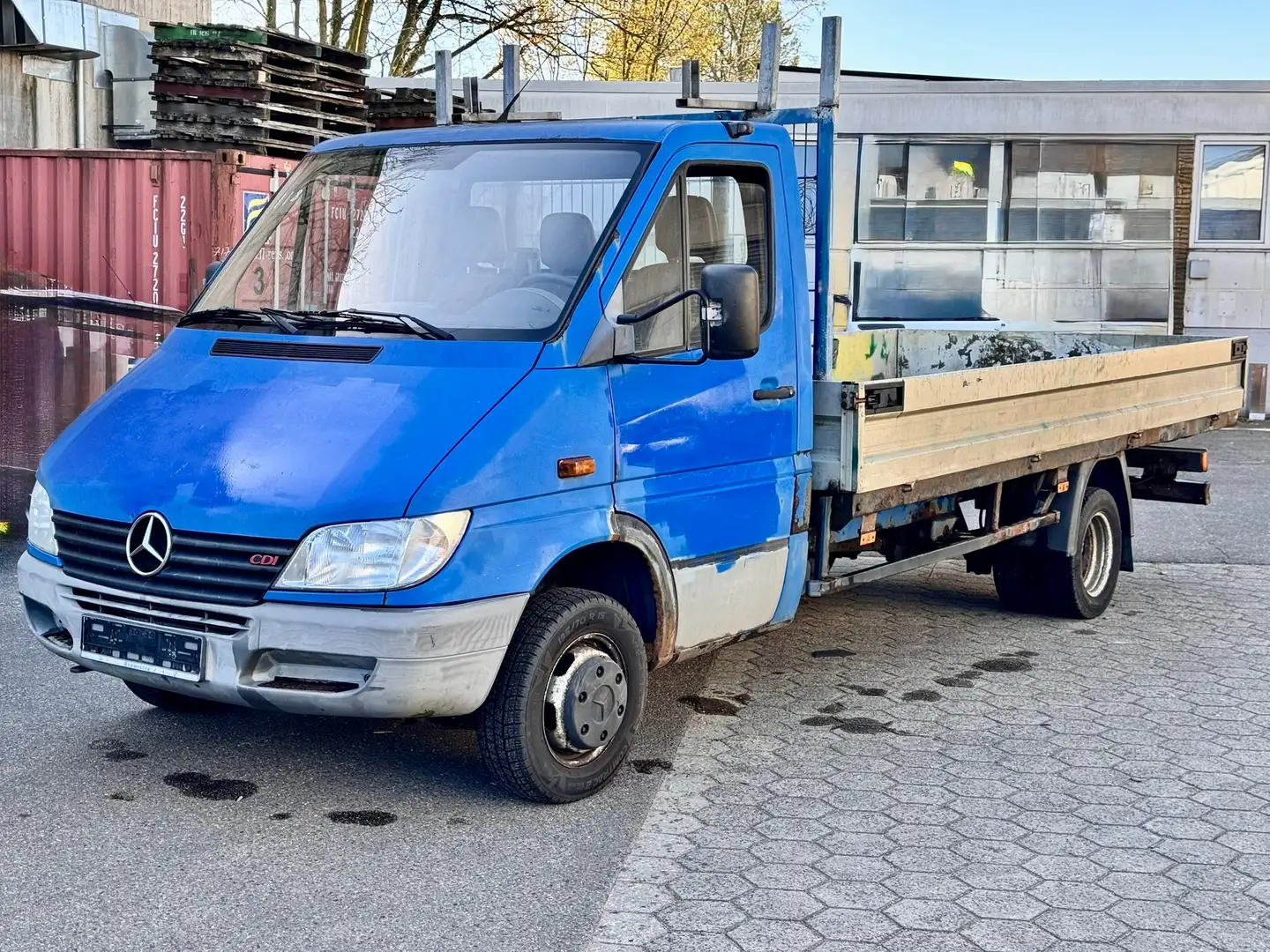 Mercedes-Benz Sprinter 411 CDI 904.612 Blau - 2