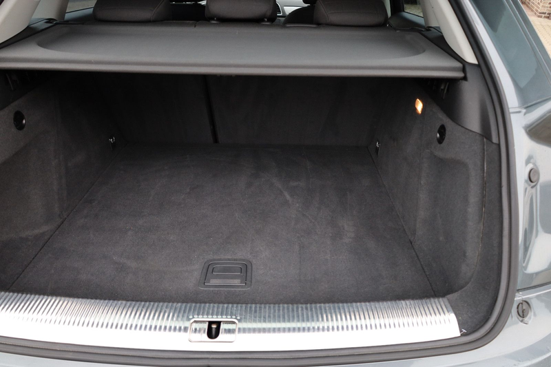 Audi Q3 2.0 TFSI quattro — photo 6