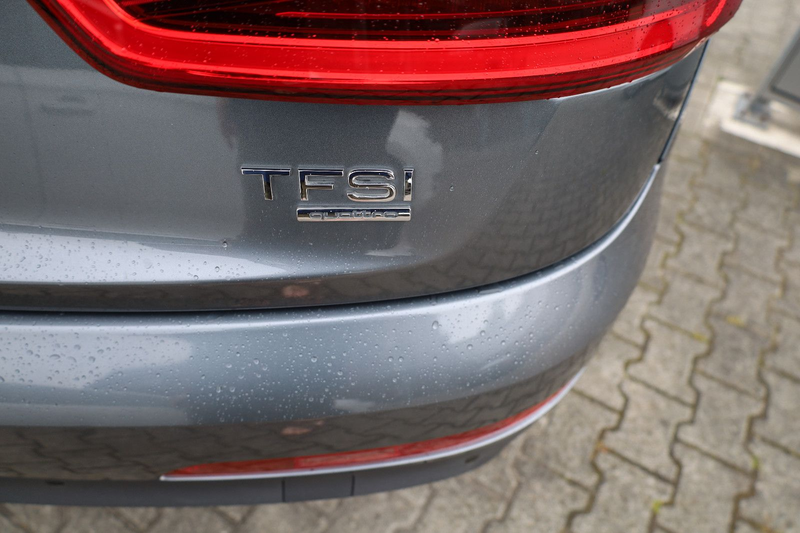 Audi Q3 2.0 TFSI quattro — photo 8