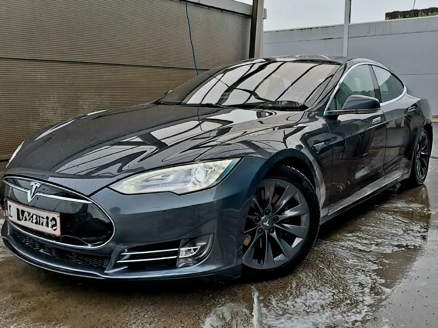 Tesla Model S 85, NIEUWE BATTERIJ, FREE SUPERCHARGE Grijs - 1