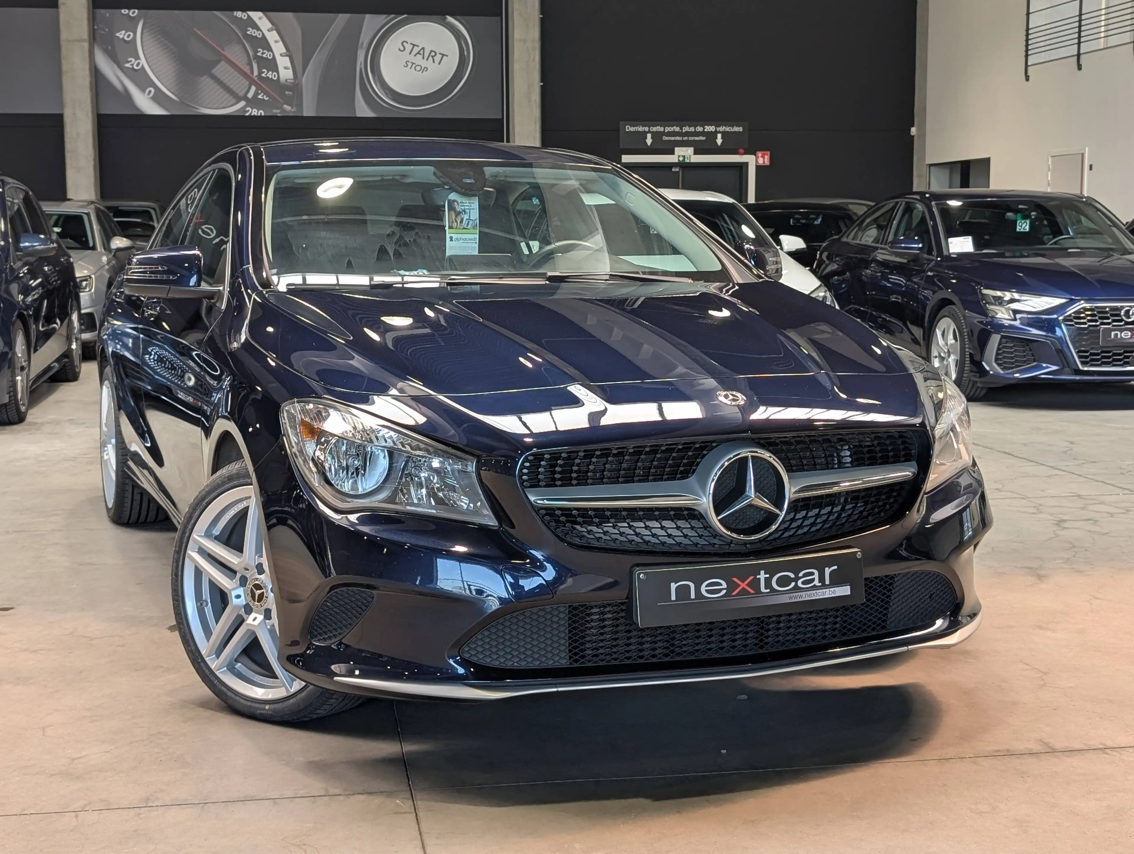 Mercedes-Benz CLA 180 d Berline **NAVI-CAMERA-SPORT-EURO 6** — photo 2