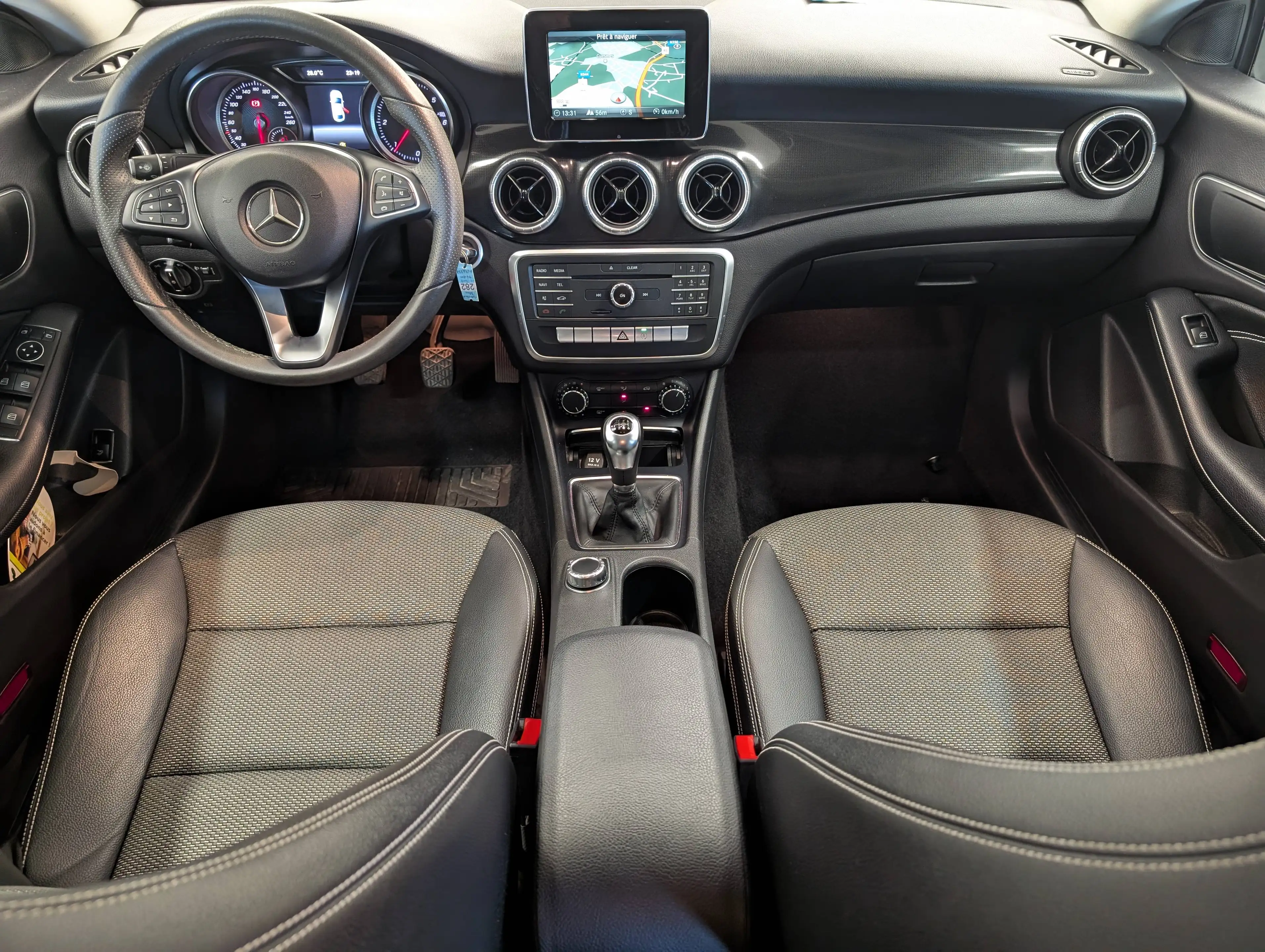 Mercedes-Benz CLA 180 d Berline **NAVI-CAMERA-SPORT-EURO 6** — photo 5