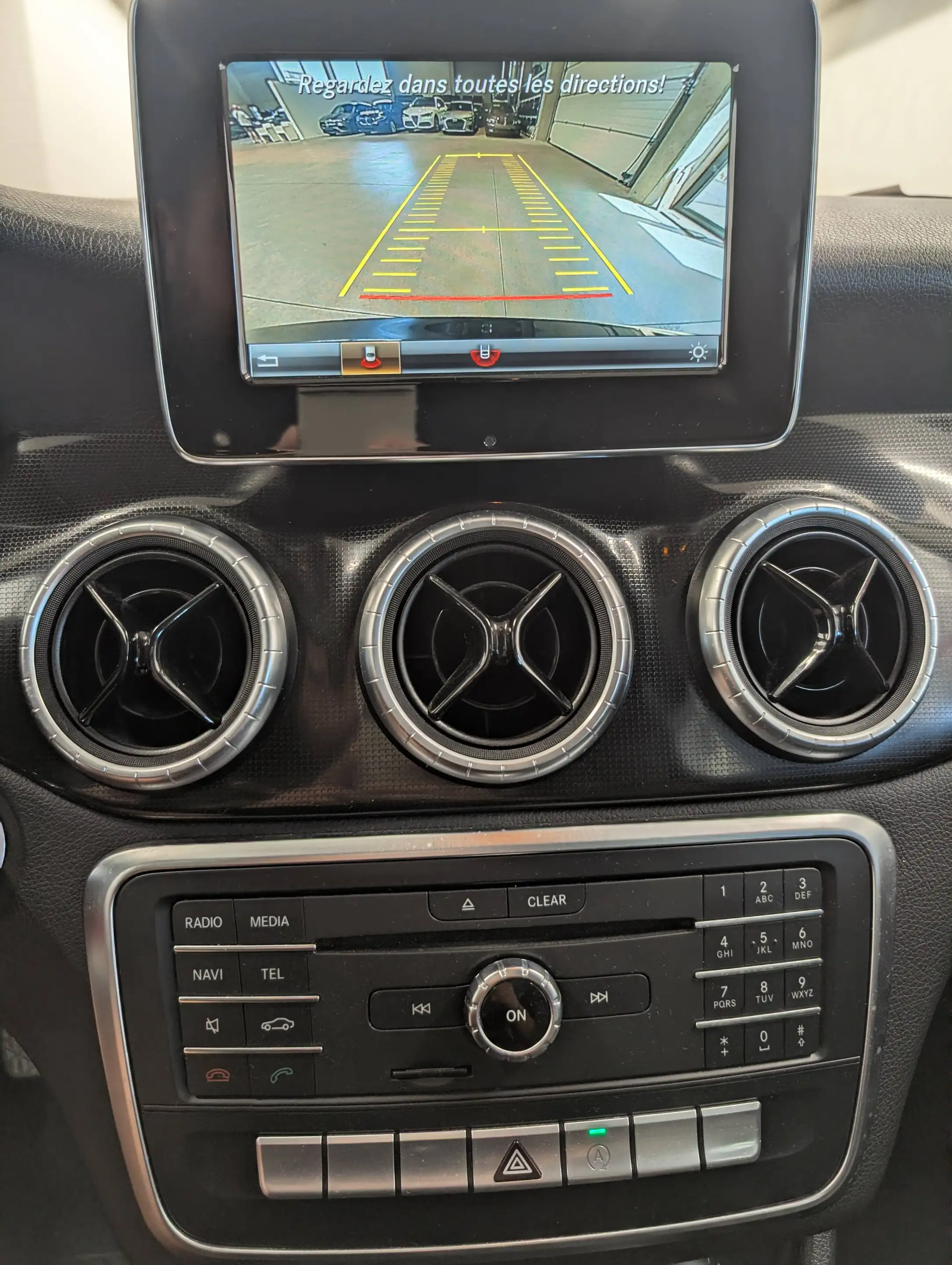 Mercedes-Benz CLA 180 d Berline **NAVI-CAMERA-SPORT-EURO 6** — photo 11