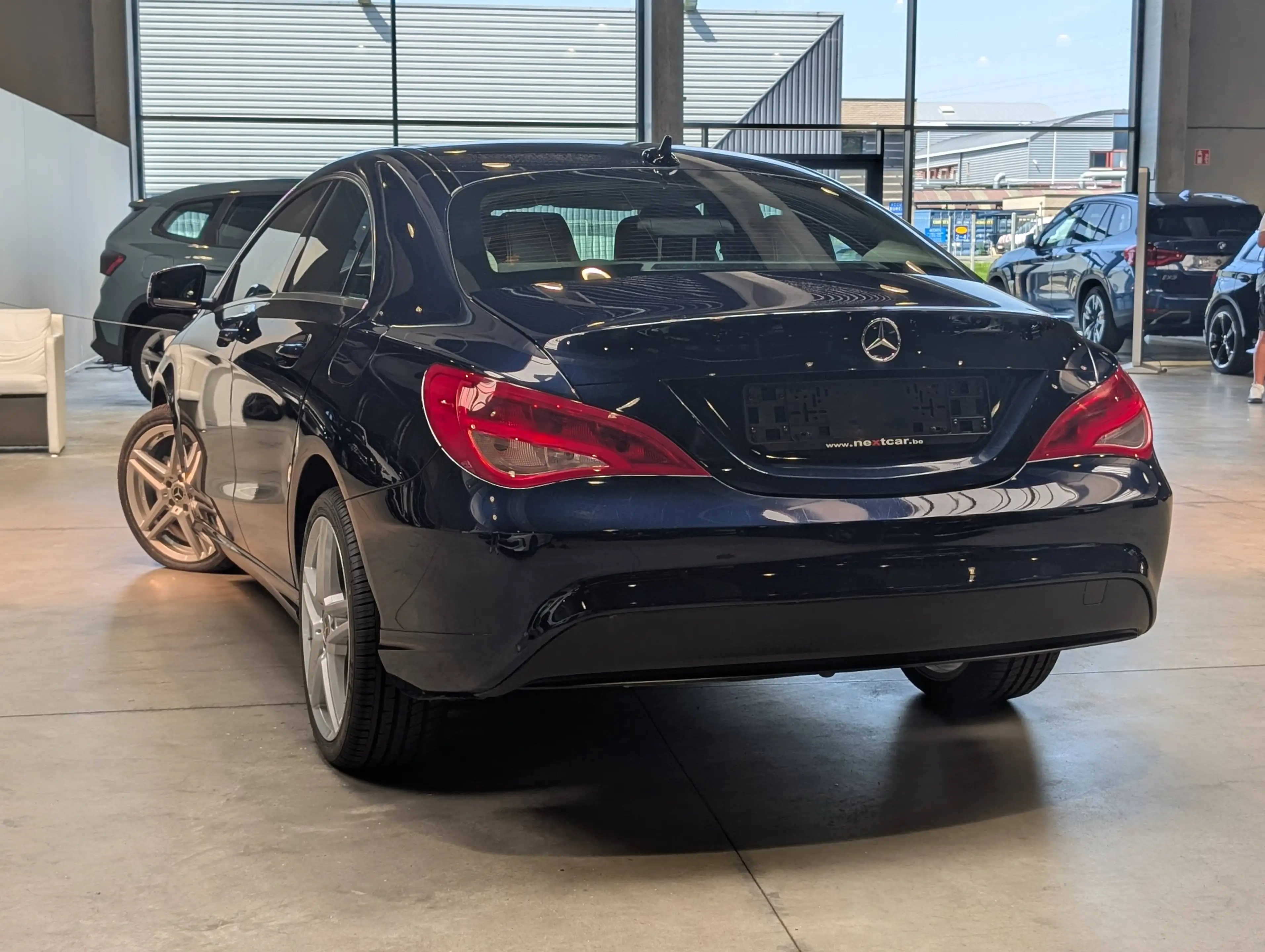 Mercedes-Benz CLA 180 d Berline **NAVI-CAMERA-SPORT-EURO 6** — photo 4