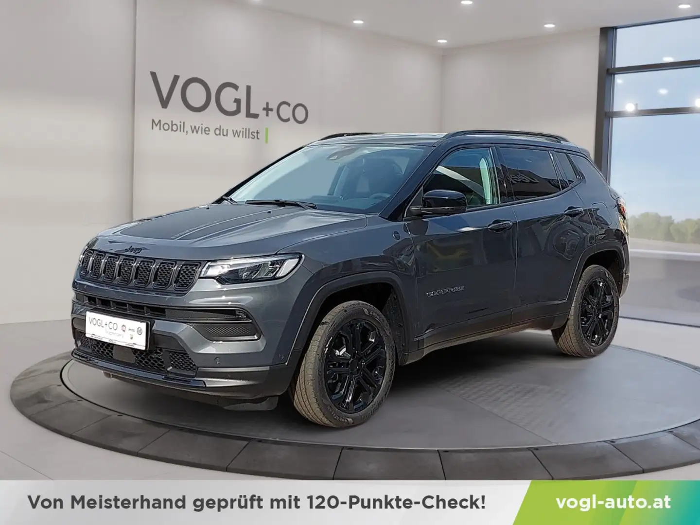 Jeep Compass PLUG-IN HYBRID MY25-1,3 PHEV 240 PS AT 4xe Schwarz - 1