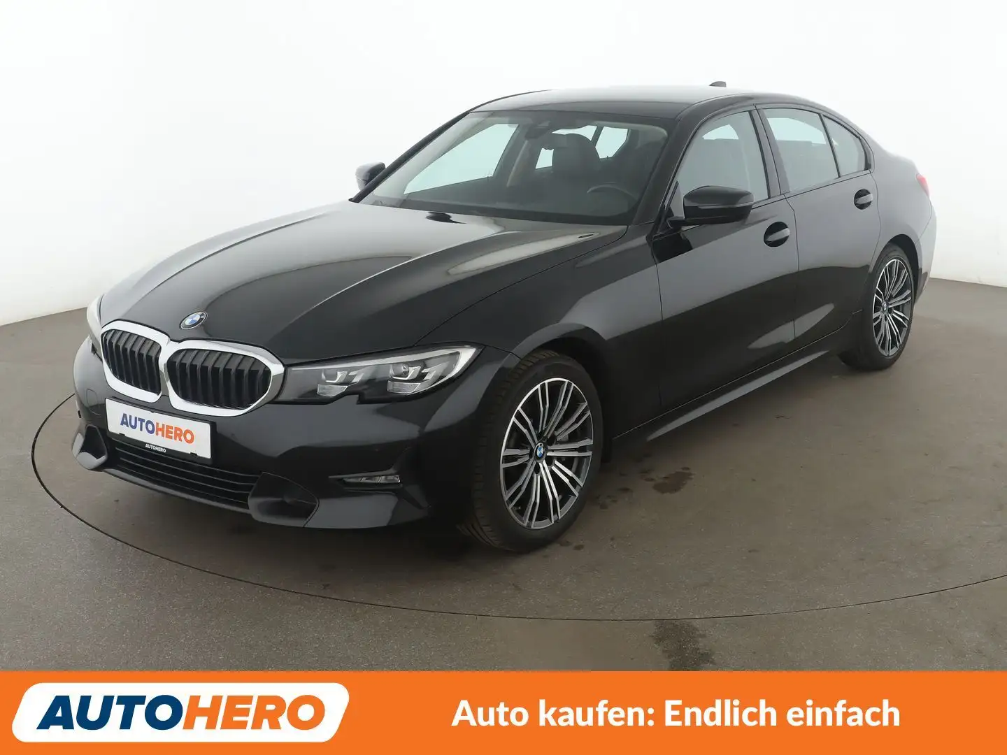 BMW 330 330i Sport Line Aut.*NAVI*TEMPO*PDC*SHZ* Schwarz - 1