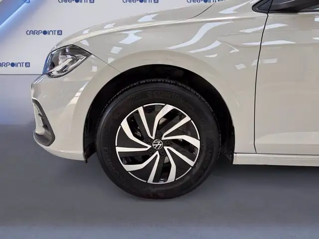 Volkswagen Polo view 15