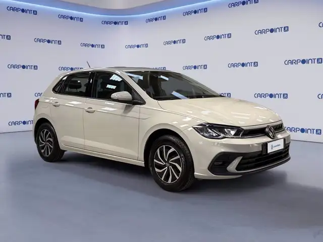 Volkswagen Polo view 8