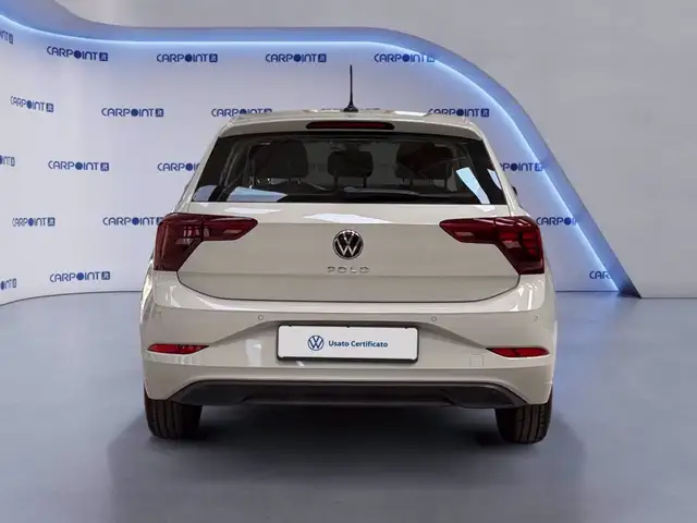 Volkswagen Polo view 5