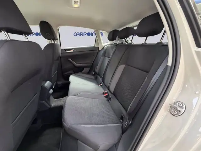 Volkswagen Polo view 14