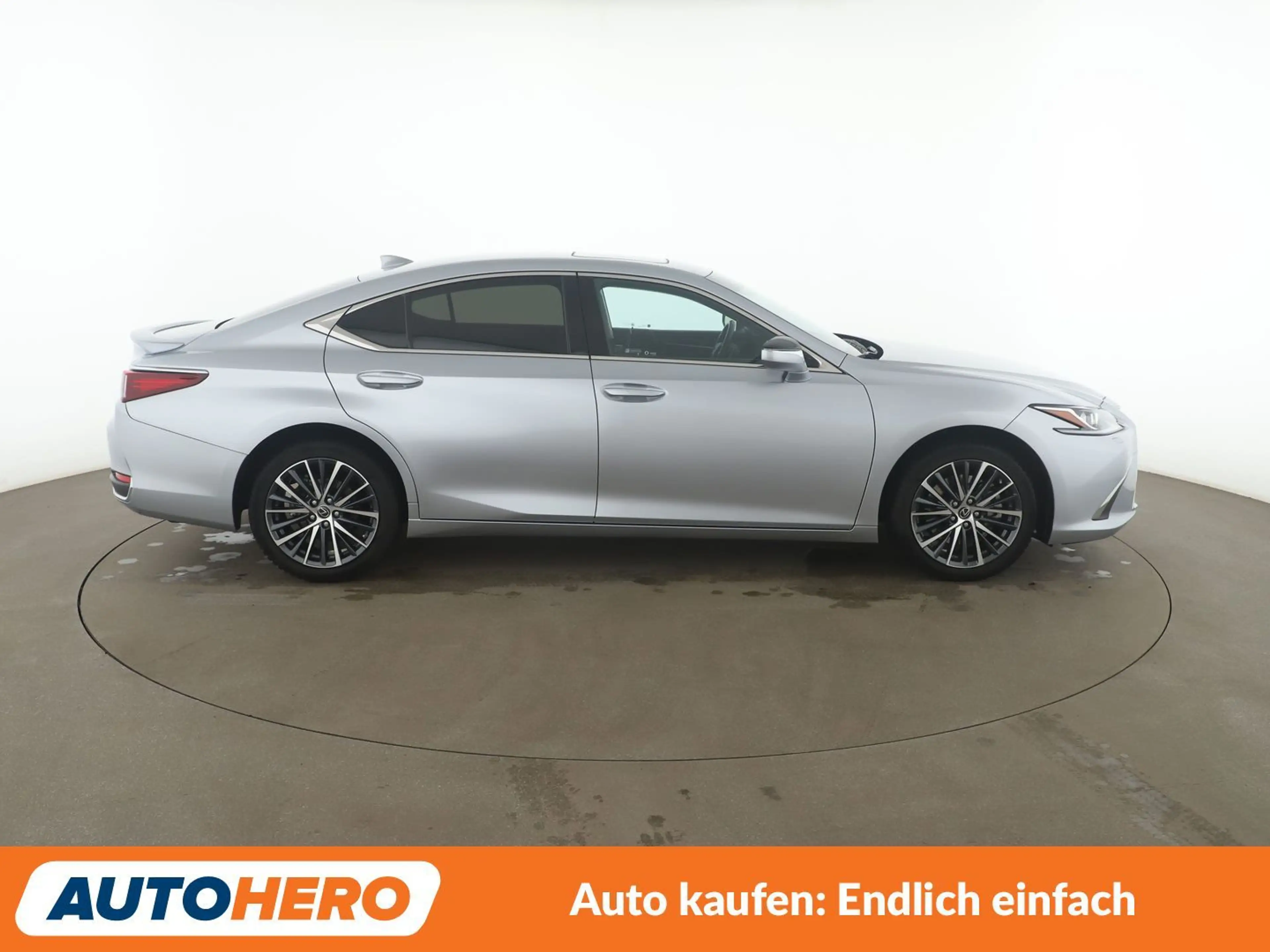 Lexus ES 300 ES 300h Business Aut.*NAVI*LED*TEMPO*CAM*PDC*SHZ* — photo 7