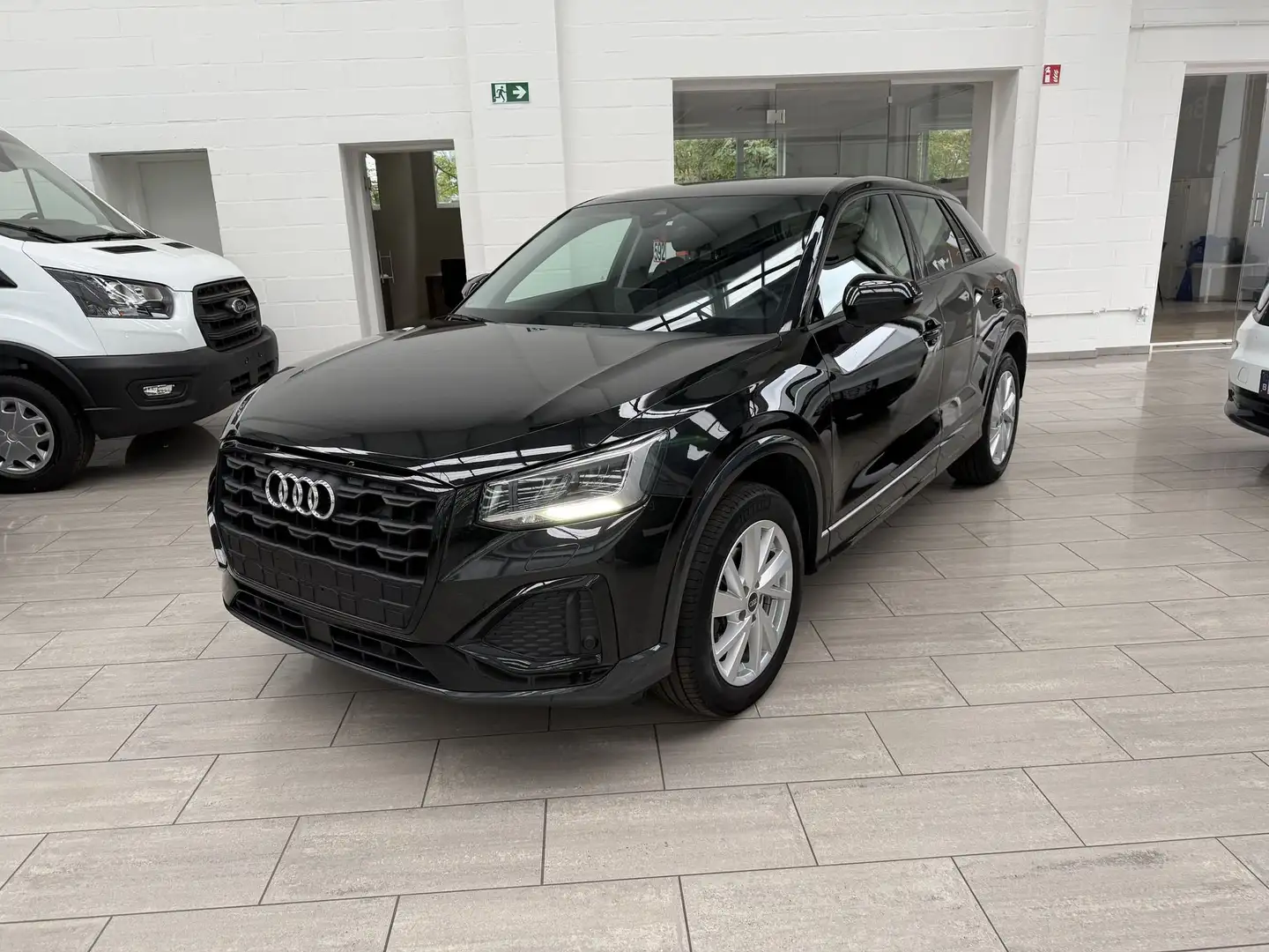 Audi Q2 35 TFSI Business Edition Advanced S-Tron Noir - 1