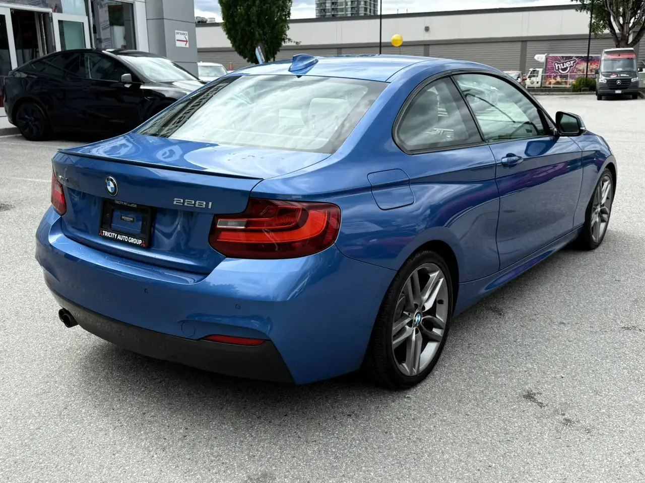 BMW 2 Series снимка BMW 2 Series