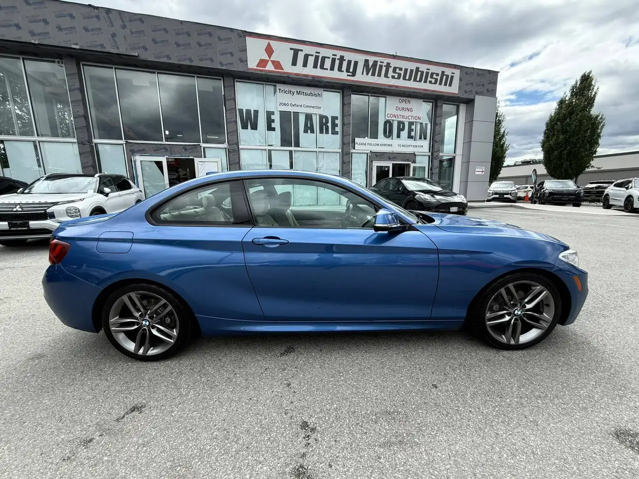 BMW 2 Series снимка BMW 2 Series