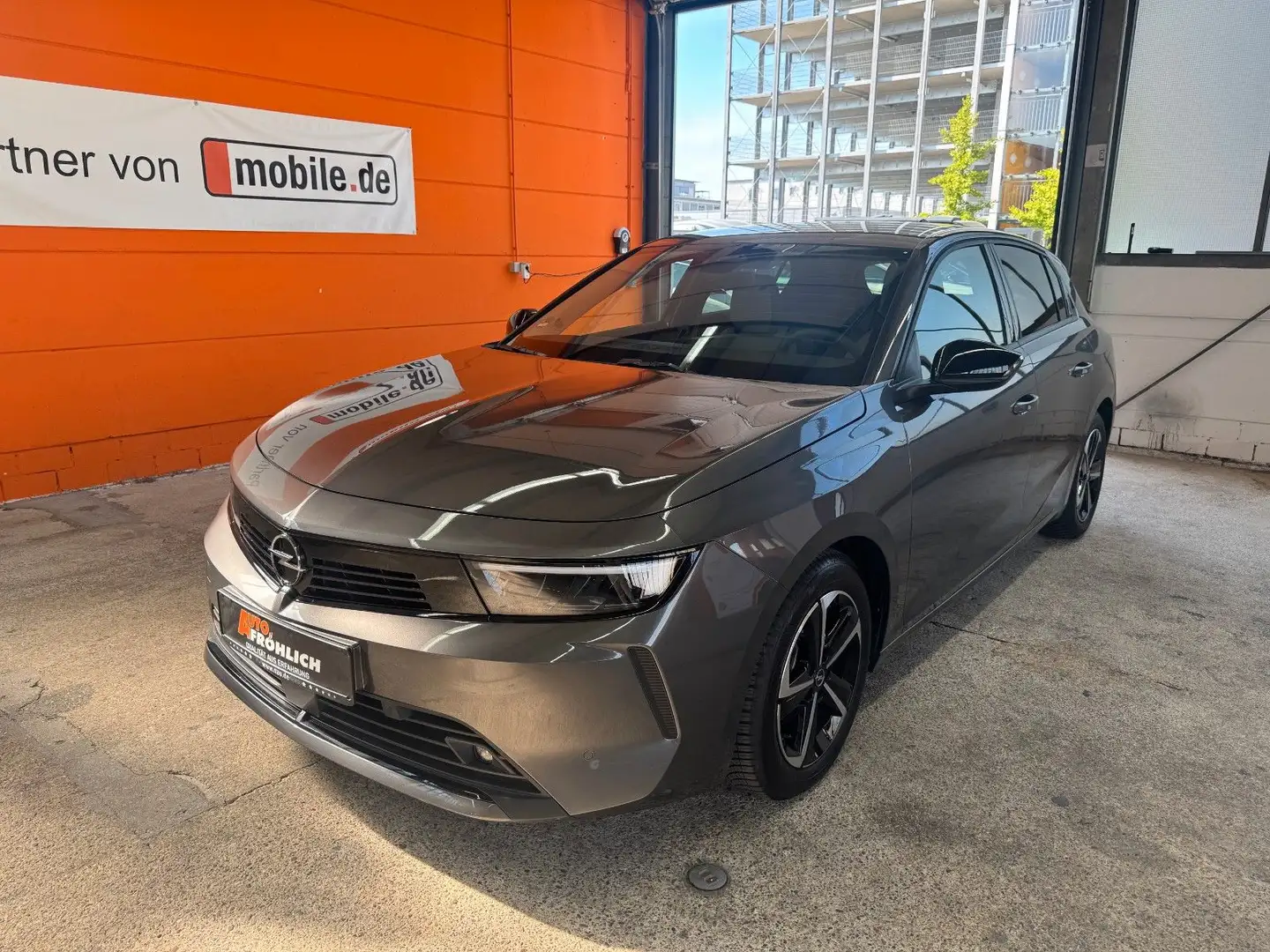 Opel Astra L Lim. 5-trg. Edition Navi Sitzheizung LED Grau - 1