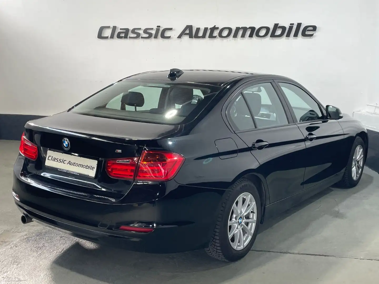 BMW 320 d Lim. ***Klimaautomatik*** Noir - 2