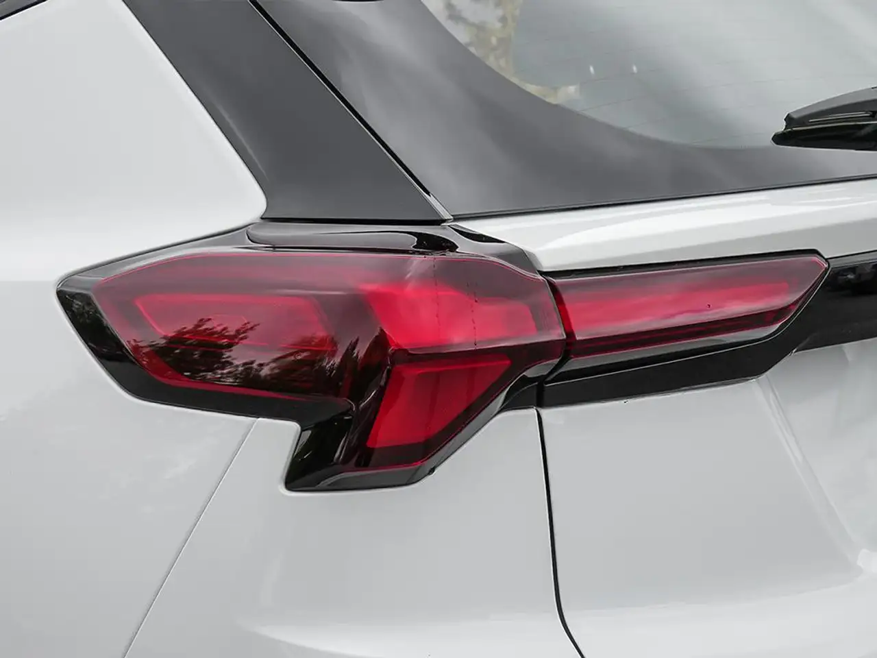 Chevrolet Bolt photo Chevrolet Bolt