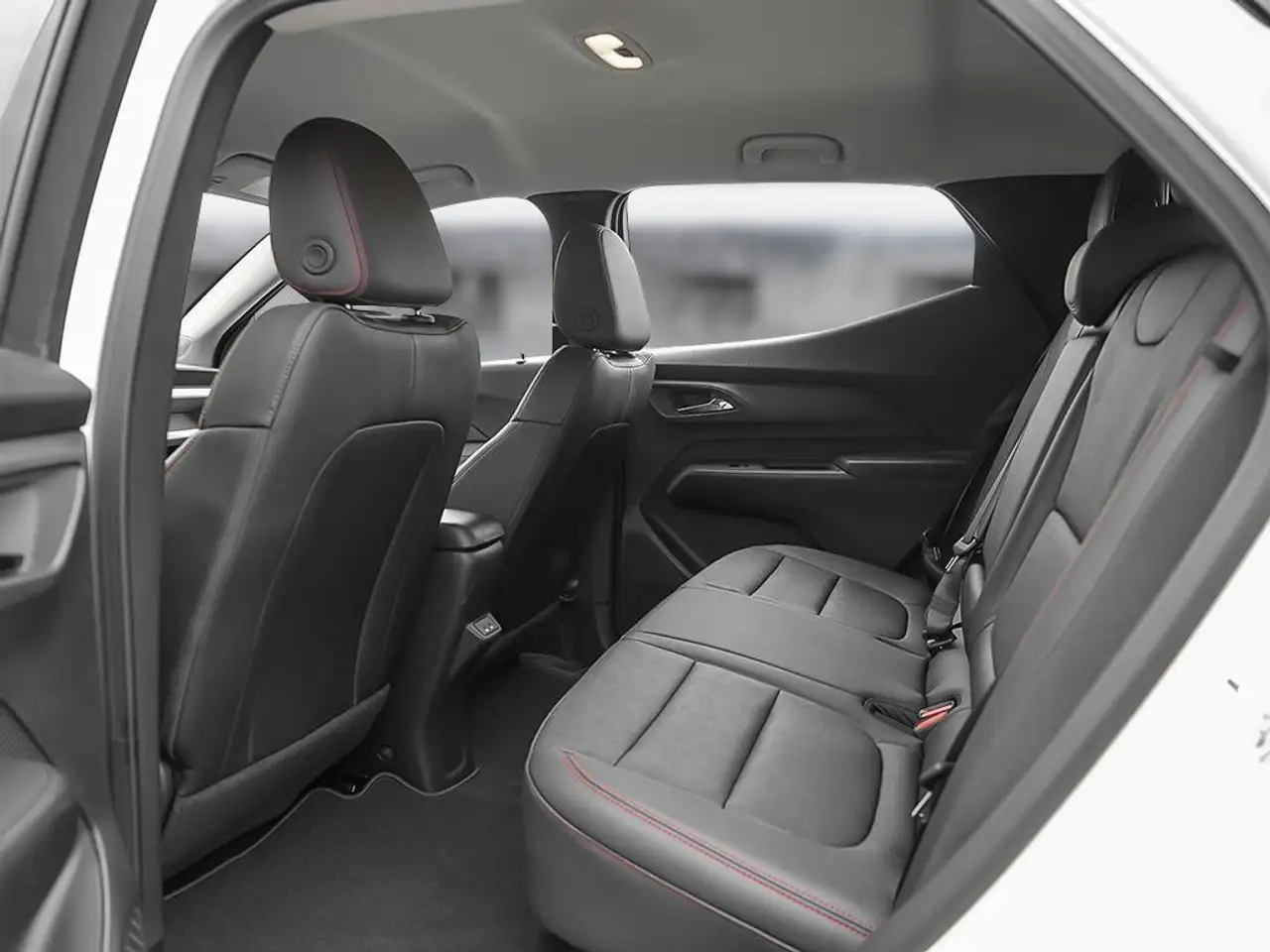 Chevrolet Bolt photo Chevrolet Bolt