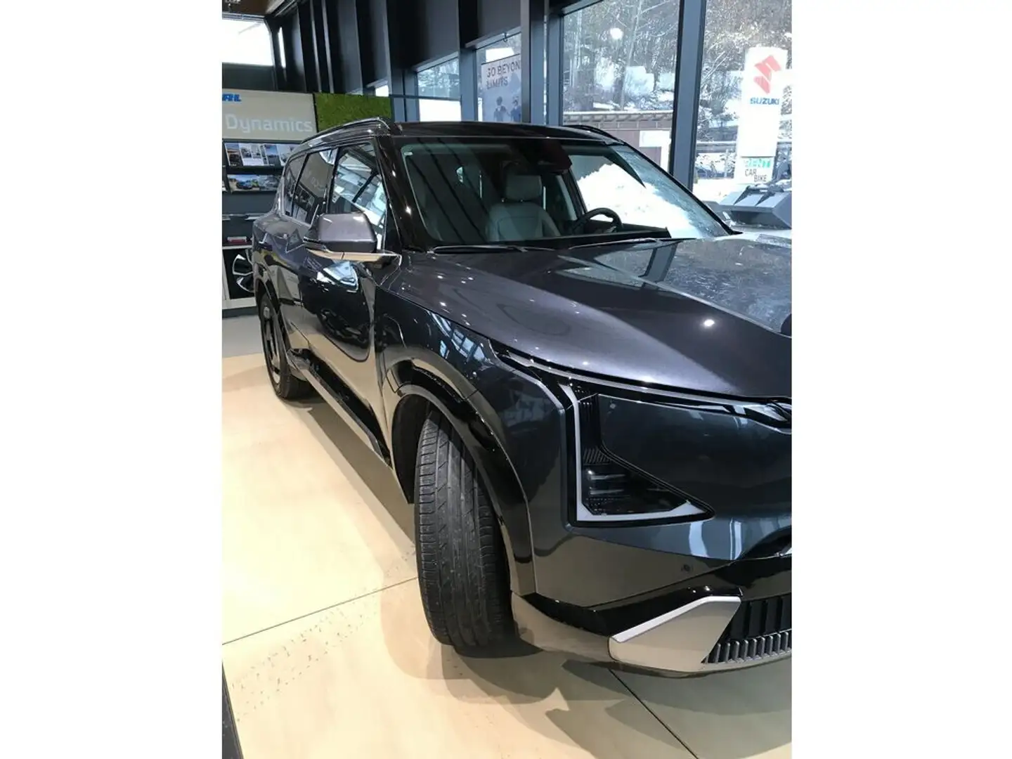 Kia EV5 FWD 81,4kWh Launch Edition Grau - 2