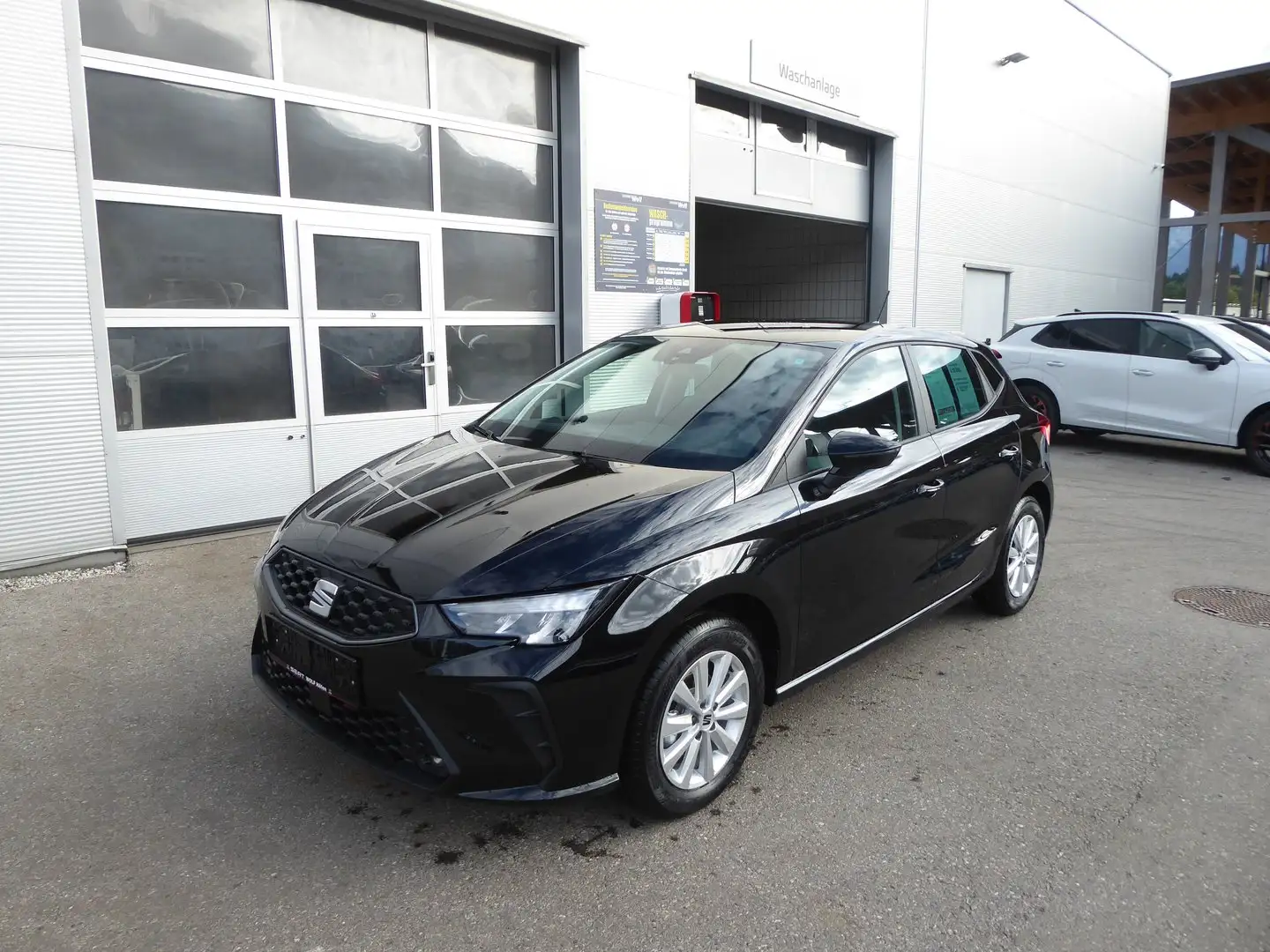 SEAT Ibiza Reference 1.0 TSI 95PS Schwarz - 1