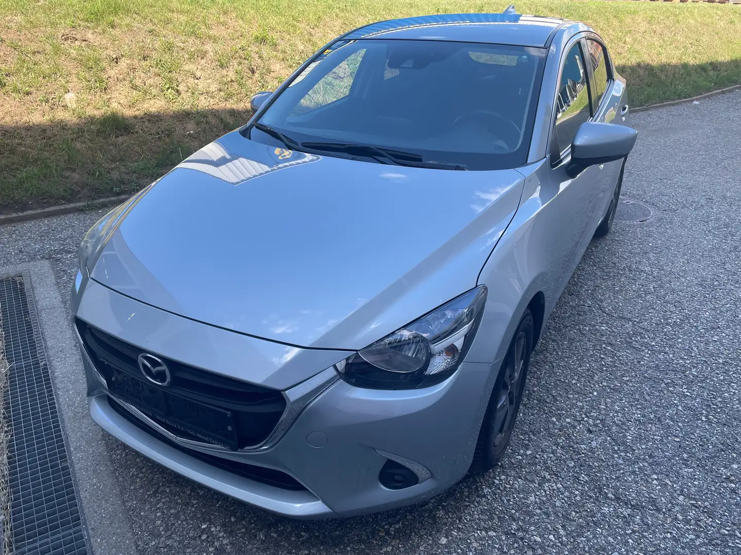 Mazda 2 Prime-Line Grau - 1
