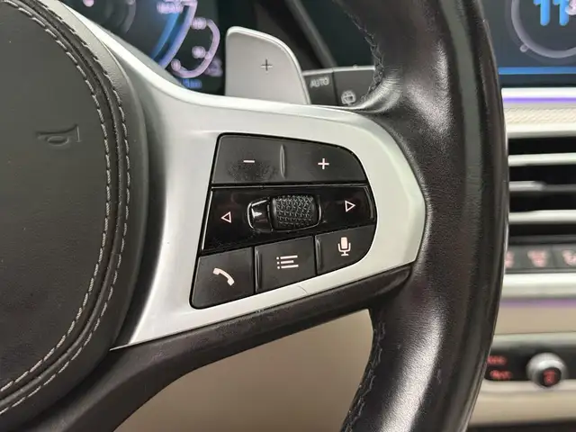 BMW X5 Xdrive45e view 11