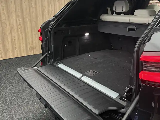 BMW X5 view 25