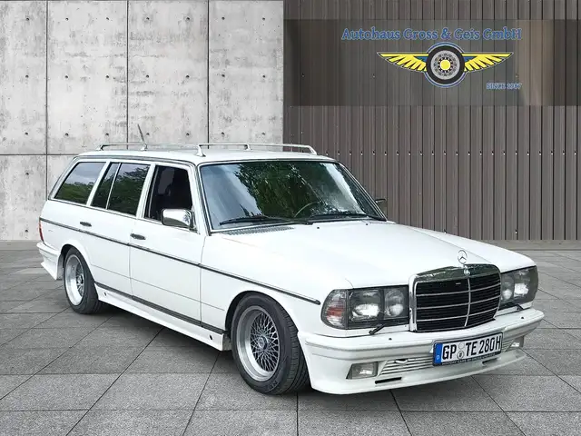 Mercedes-Benz 280 280 TE W123 Kombi mit Umbau im Stiel der 80er-Jahre mit H-Kennzeichen und Zulassung.