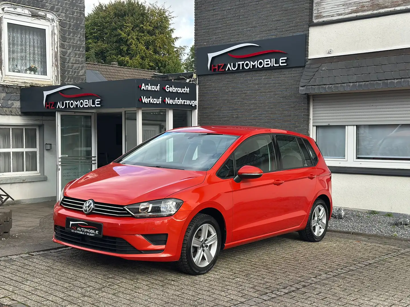 Volkswagen Golf Sportsvan 1.2 TSI Comfortline Start-Stopp Orange - 1