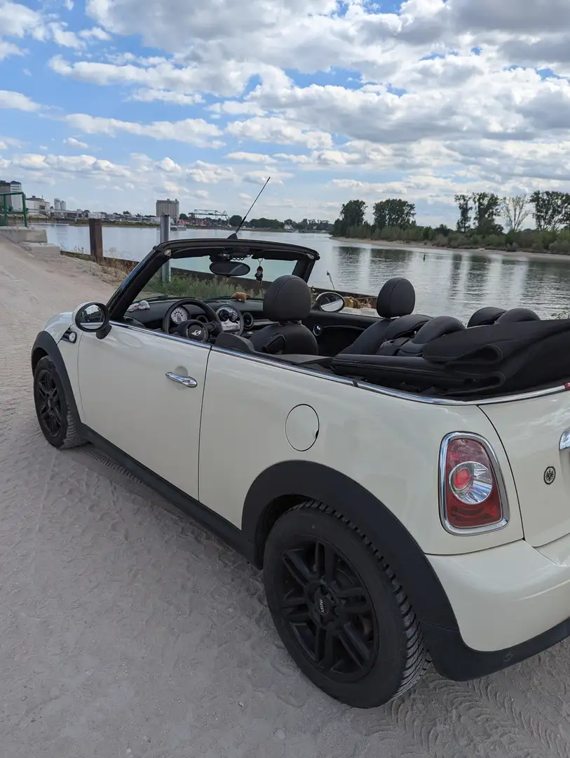 MINI Cooper Cabrio Mini Cooper Cabrio Beige - 1