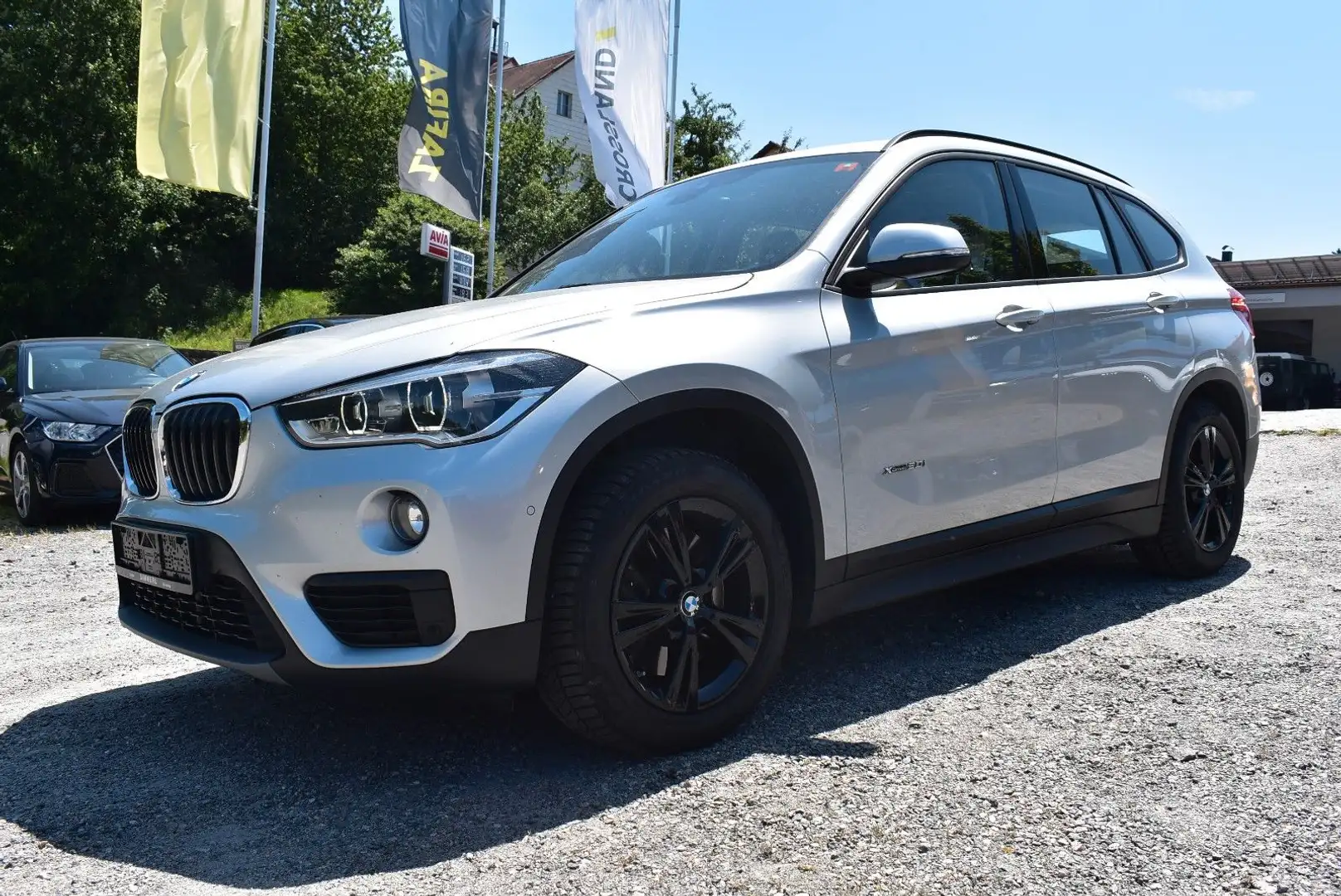 BMW X1 xDrive 20 i Advantage "NAVI/LED/AHK/SHZ" - 2