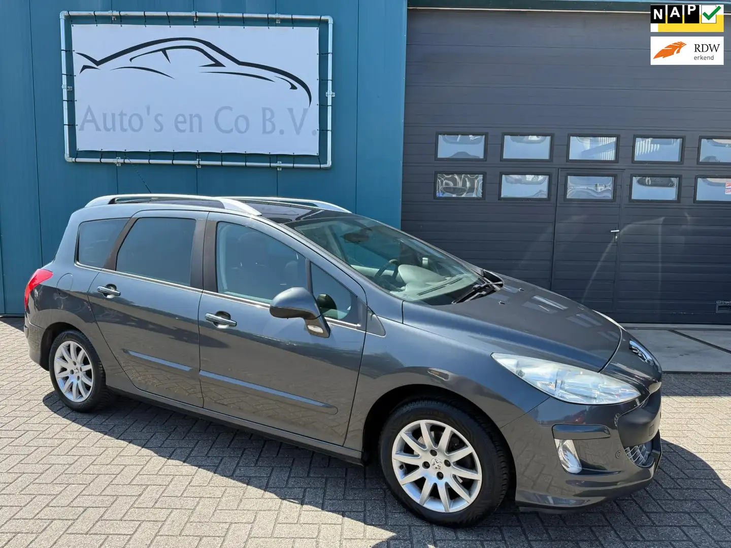 Peugeot 308 SW 1.6 VTi XS Clima Cruise Panoramadak 7-prs Pdc T Grijs - 1