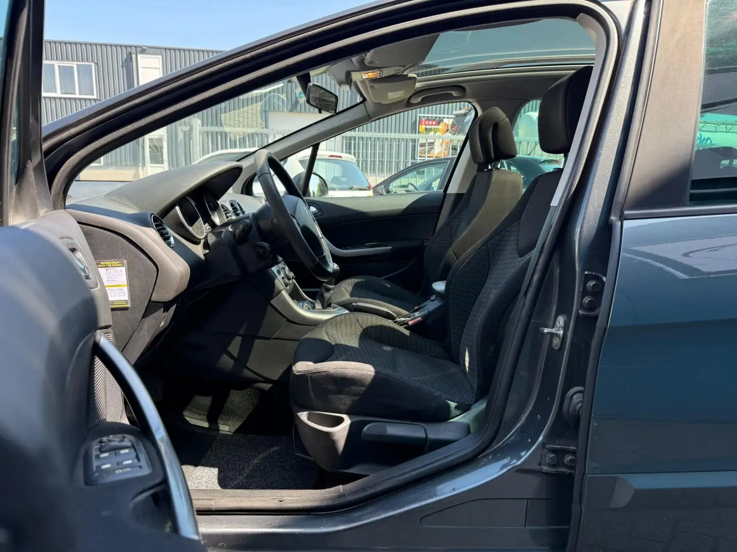 Peugeot 308 SW 1.6 VTi XS Clima Cruise Panoramadak 7-prs Pdc T Grijs - 2