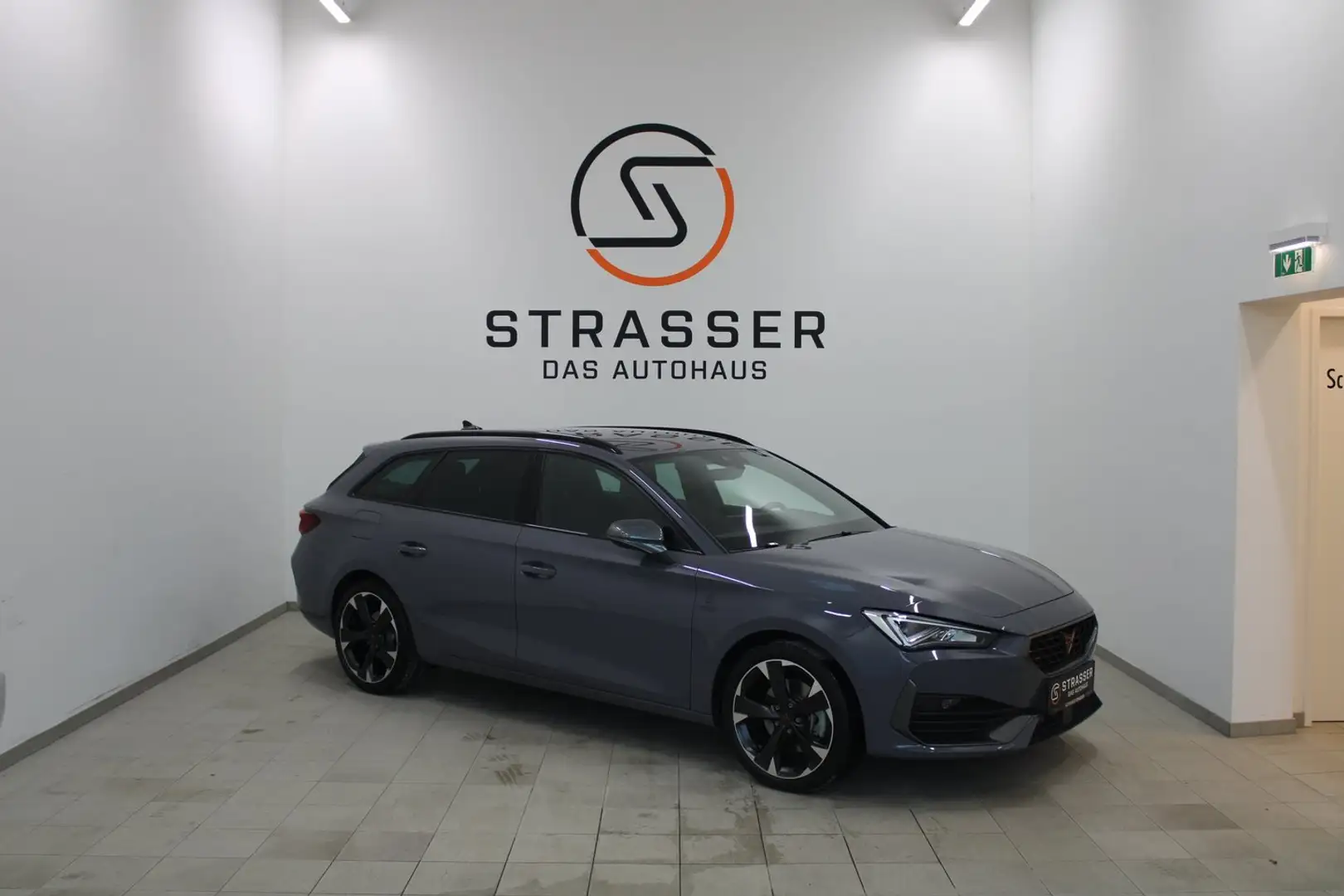 CUPRA Leon TRIBE 2.0 TDI DSG 150 Grau - 1