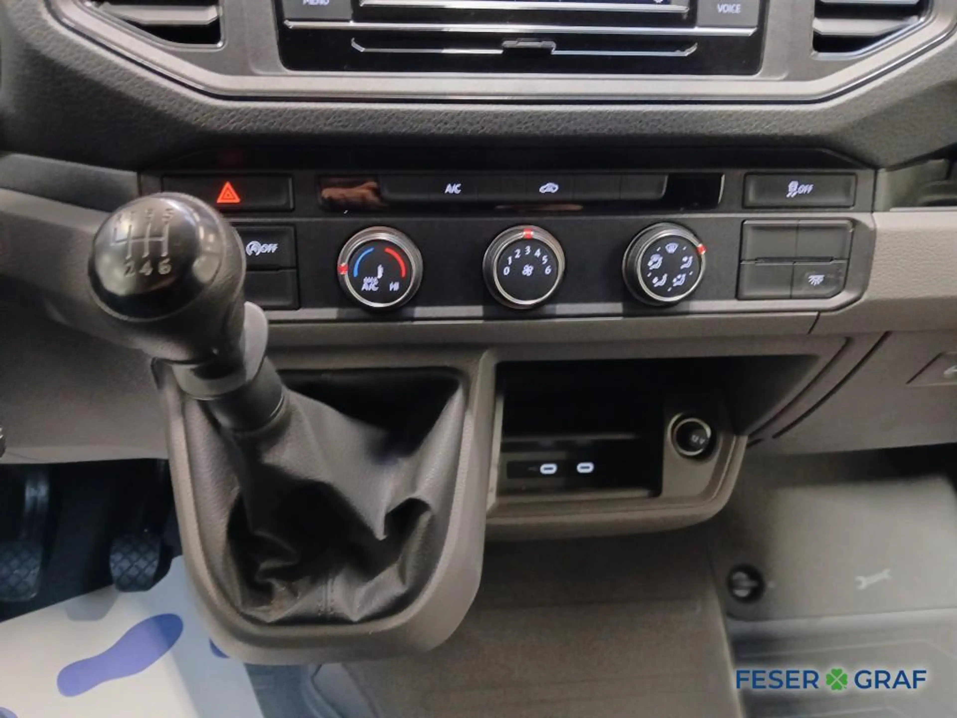 Volkswagen Crafter 35 Kasten 2.0 TDI Rear View/Klima — photo 15