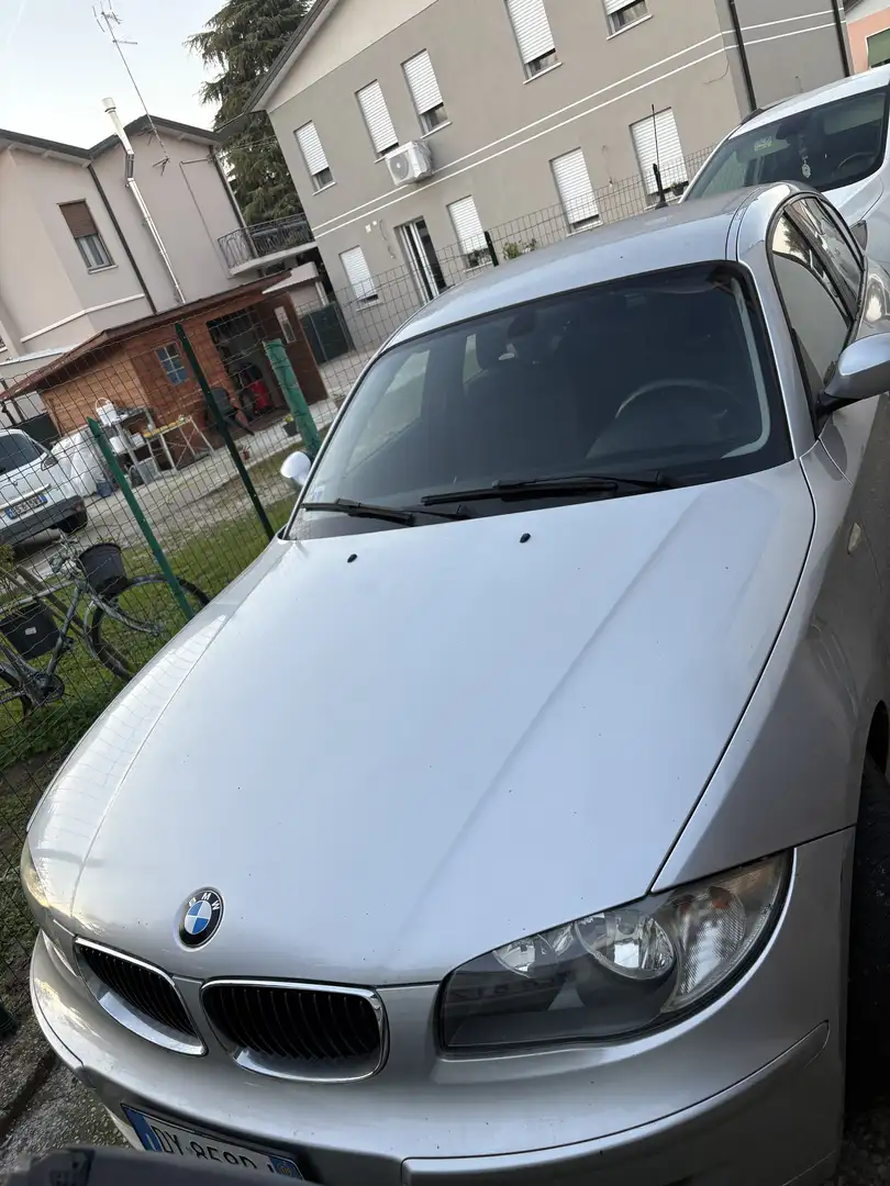 BMW 118 118d 5p 2.0 Attiva 143cv dpf - 1