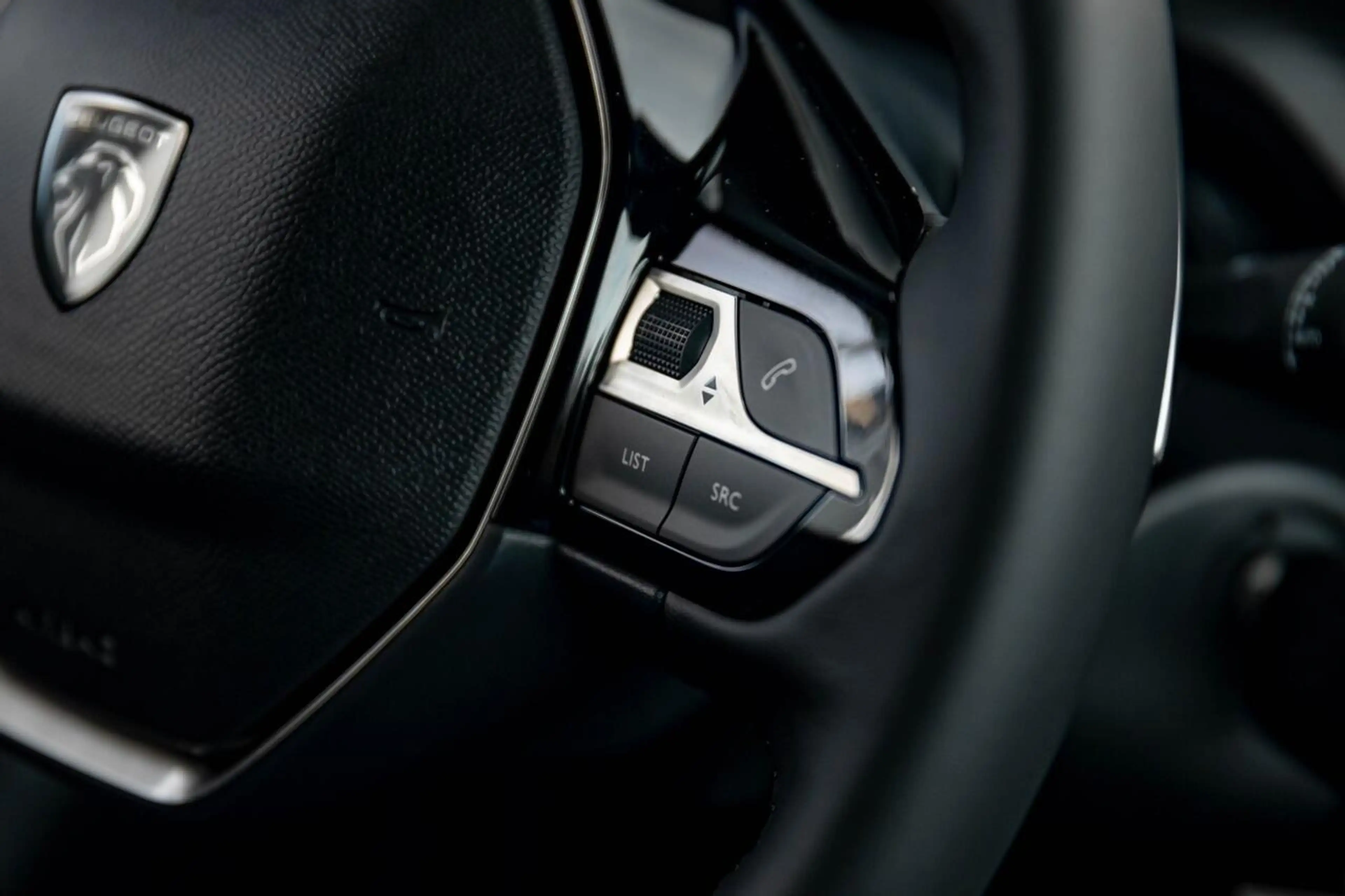 Peugeot 2008 MHEV 145 PK | Navi | 360° | Dodehoekdet. | Adap... — photo 15